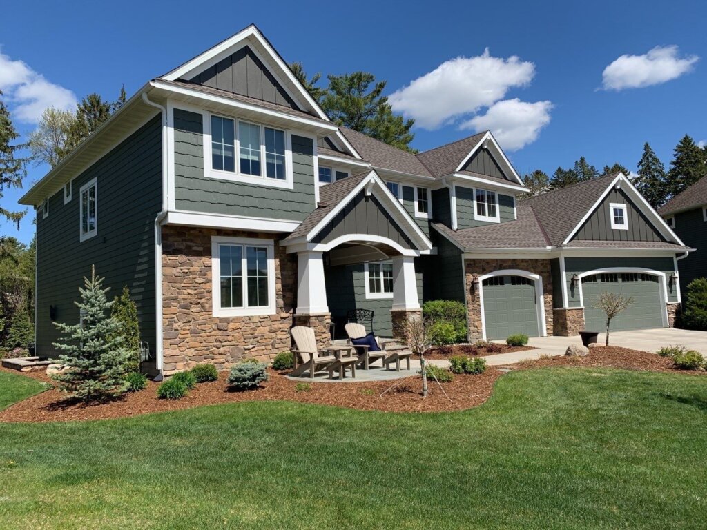 Boulder Creek Construction competed the roofing and siding on this residential home.